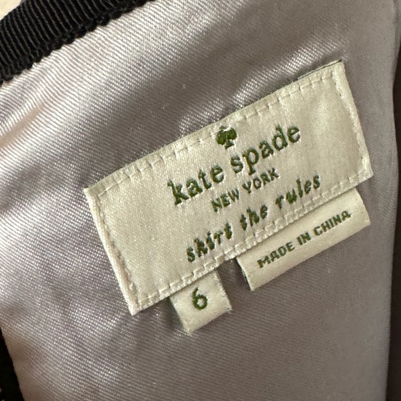 Kate Spade pencil skirt. Like new condition! - Picture 3 of 5